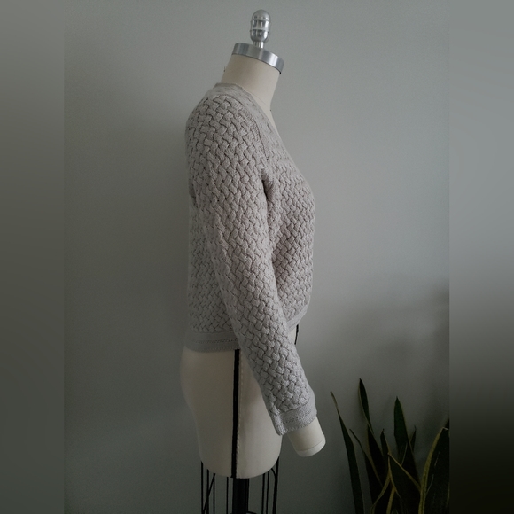 BANANA REPUBLIC silver grey basket weave knit cardigan - Picture 2 of 7